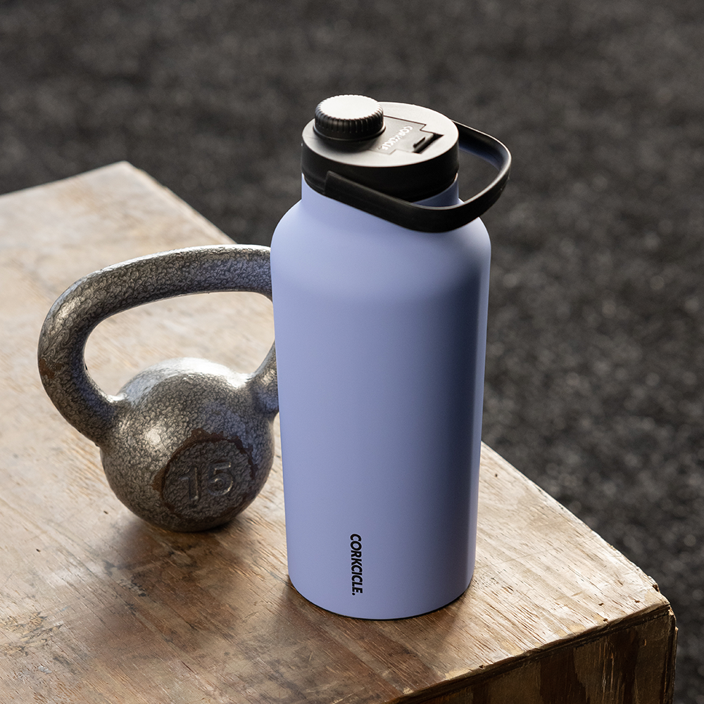 series-a-sport-jug-y3 381325723c0e--02.png